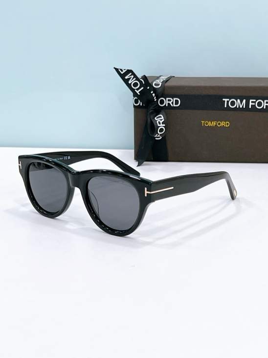 Picture of Tom Ford Sunglasses _SKUfw80537877fw